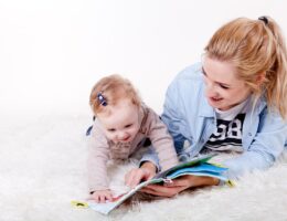 5 tips til at holde din baby varm og tryg i sin sovepose