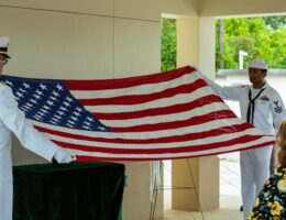 Fra ceremoni til kiste: Hvad indgår egentlig i prisen på en begravelse?