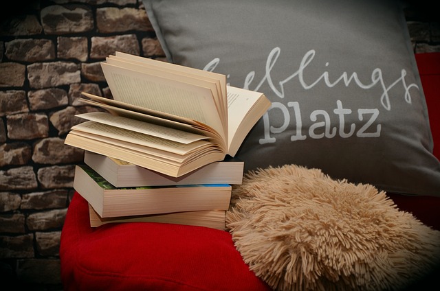 5 tips til at skabe en hyggelig læsehjørne med din bogreol